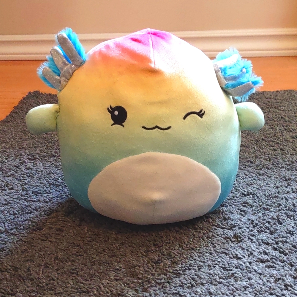 Squishmallow axolotl sented